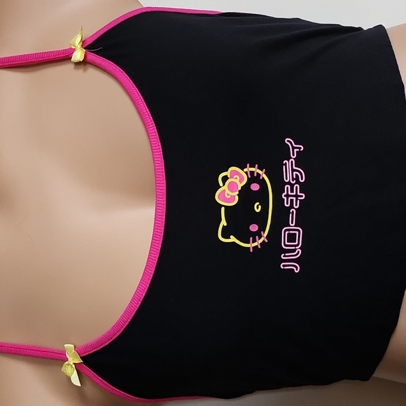 Hello Kitty crop top - Picture 4 of 5